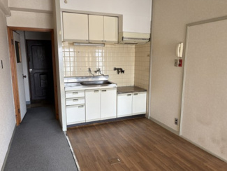 【キッチン】 | 伊丹グリーンハイツ | シンプルキッチンです♪お好きなリフォームを楽しんでみませんか？