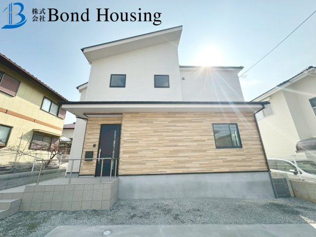 敷地６４坪・広い庭付き・LDK２３帖・樫野台　限定１棟の独立洗面台