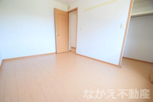 【寝室】 | 落ち着いた色調の寝室です