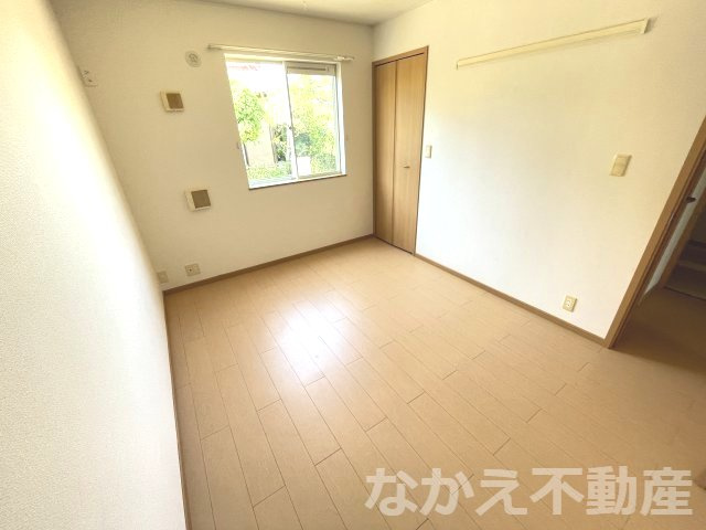 【寝室】 | 落ち着いた色調の寝室です
