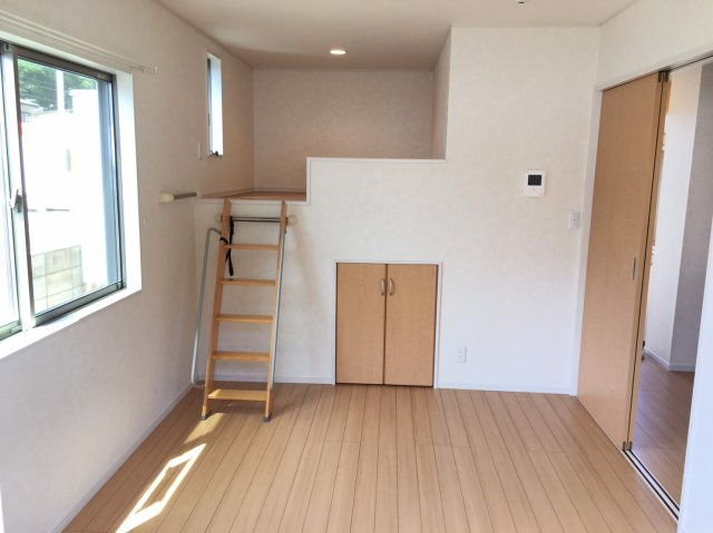 天神町アパートメントの居間・リビング|現状有姿とさせていただきます