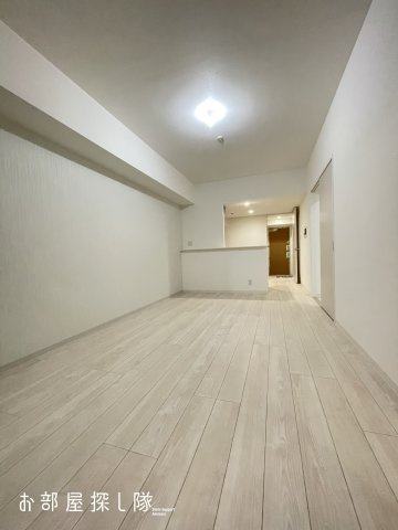 エクストラパレスの居間・リビング