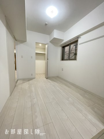 エクストラパレスの洋室