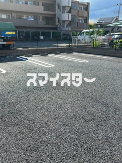 【駐車場】