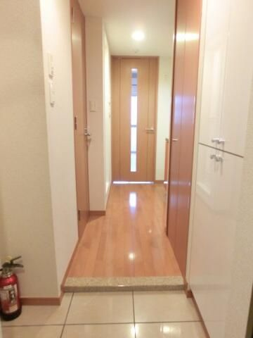 スカイコート池袋第７の玄関