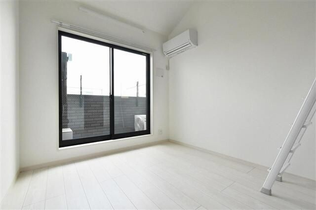 グランクオール西池袋の居間・リビング