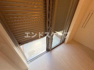 アヴニールの内装|シャッター（イメージ）
高崎、前橋のお部屋探しはエンドスケープまで！お客様の理想お聞かせ下さい♪