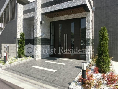 【エントランス】 | アルベロ向島２３ | エントランス前