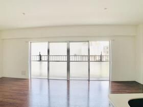 太平ビルの居間・リビング