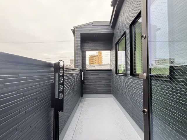 MELDIA東区徳川214③｜名古屋市の戸建ならホームアップのバルコニー