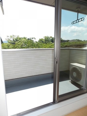 サルヴァトーレ　セブンのバルコニー|バルコニーからの眺めを楽しみながら食事をしませんか