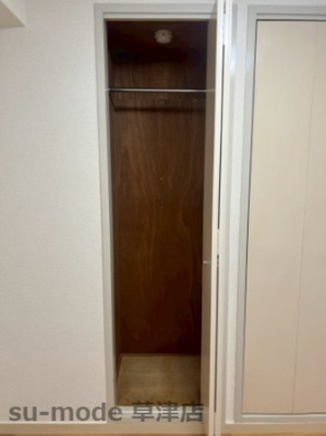 【寝室】 | 中沢椋館 | 使い勝手のいい寝室です（退去後の写真になり改装・ハウスクリーニング前となります）