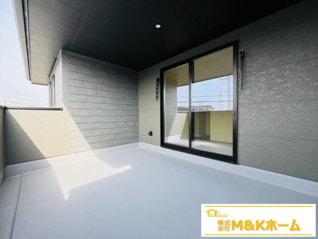 常滑市西之口2丁目　全8棟　2号棟のバルコニー|雨の日でも安心なインナーバルコニー☆