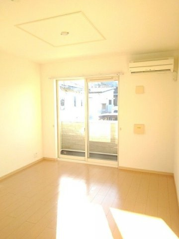 サンリット・コルソ　Ｂ棟の居間・リビング|使いやすい居間です