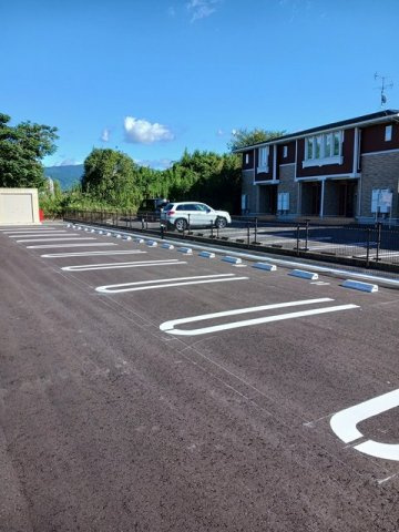 トランブルー立野　Ｂの駐車場|駐車場完備です