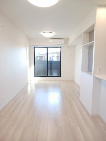 トランブルー立野　Ｂの居間・リビング|おしゃれなリビングです