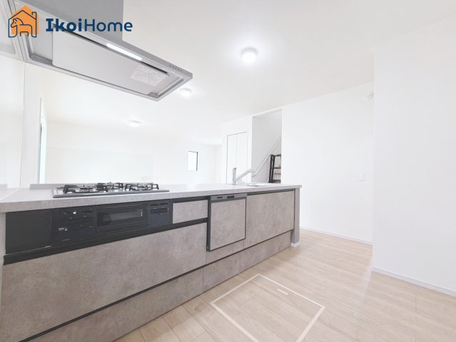 神戸市西区樫野台1丁目　新築戸建　樫野台1期　のキッチン|◆同社施工例◆人気の対面式キッチン♪家事の時短に欠かせない食洗機付きです！