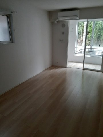 グラン　シャリオ　Ⅱの居間・リビング|こちらの居間で趣味の時間をお楽しみください