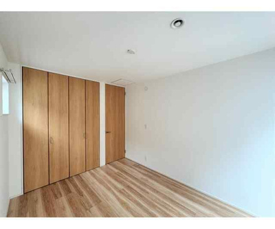 【寝室】 | フォレストメゾン新堀 | 使い勝手のいい寝室です