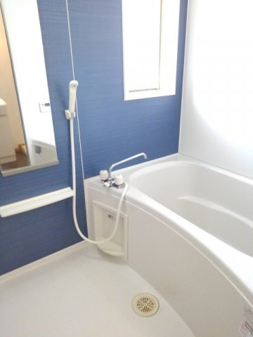フレッシュリーガーデンＢの浴室|コンパクトで使いやすいお風呂です