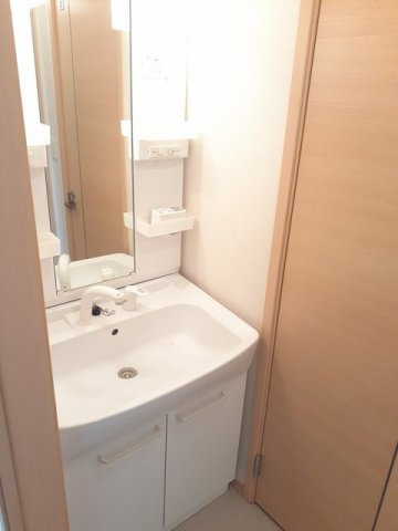 アプローズ　Ｋの洗面所|脱衣スペースもあります