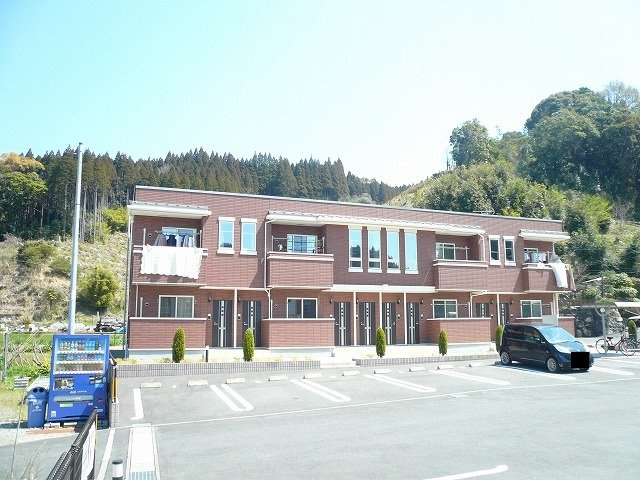 サンライズ岩山の外観|外はこのようになっています