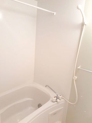 プリムローズヴィラＢの浴室|日々の暮らしに欠かせないお風呂です