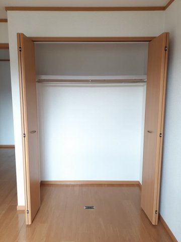 リオ・ラド・パティオ　Ｂの収納|こまごまとしたものを収納できそうですね