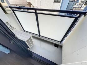 ZEN KAGURAZAKAのバルコニー