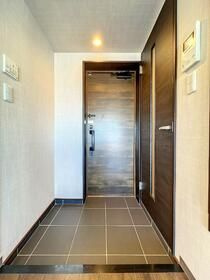 ZEN KAGURAZAKAの玄関