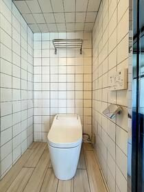 ZEN KAGURAZAKAのトイレ