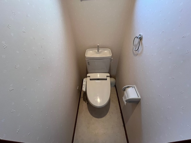 深阪南戸建のトイレ