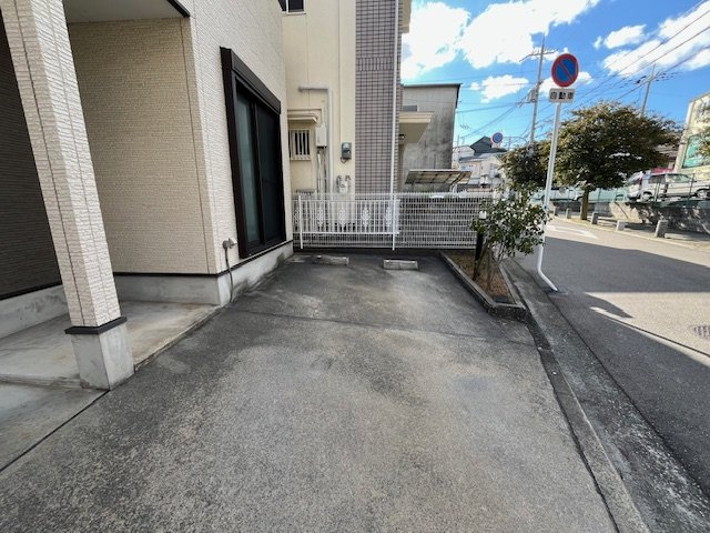 深阪南戸建の駐車場