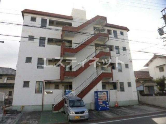 ニューマンション丸由の外観