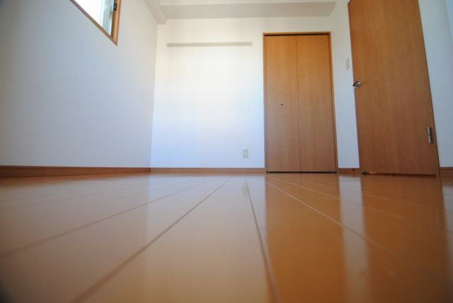 エクセレント東町の寝室