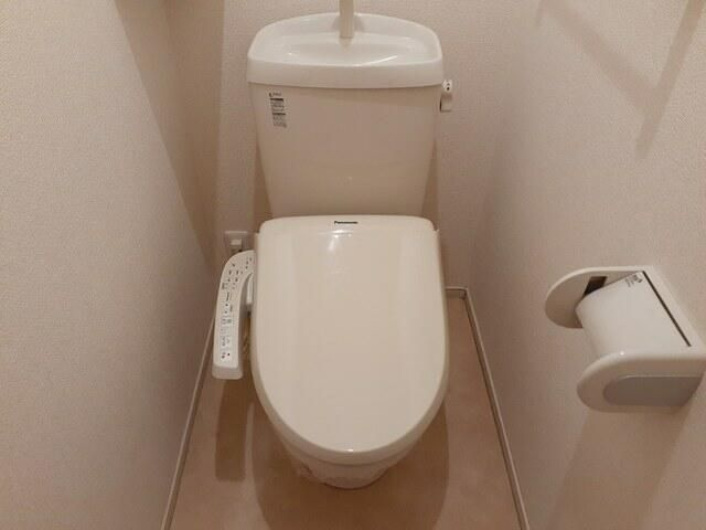 グランドール　レジデンスのトイレ