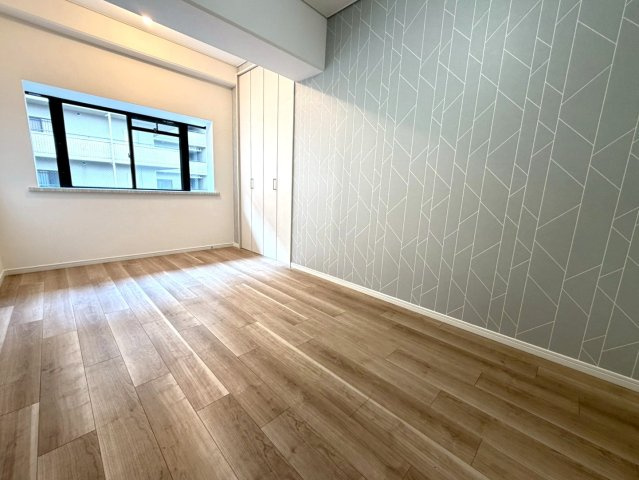 ◆室内リフォーム済◆３階上層階なし広々角住戸◆３沿線利用可能◆パークテラス桃山の洋室|洋室