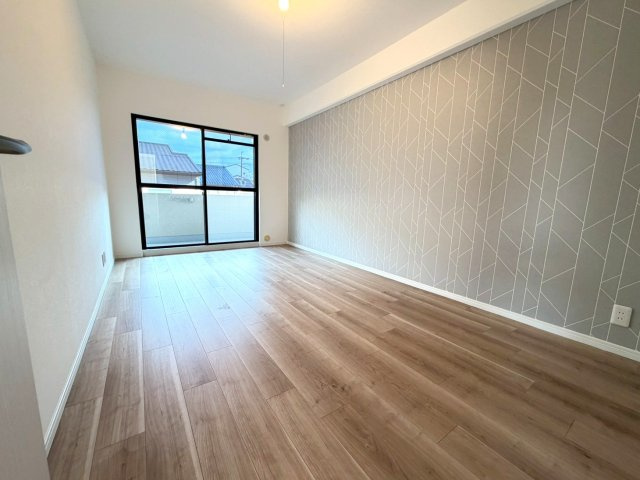 ◆室内リフォーム済◆３階上層階なし広々角住戸◆３沿線利用可能◆パークテラス桃山の洋室|洋室