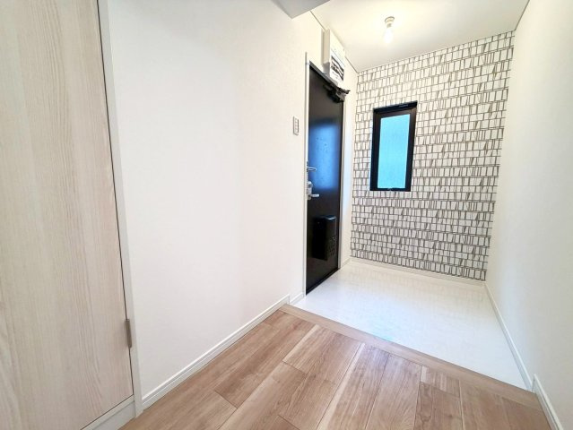 ◆室内リフォーム済◆３階上層階なし広々角住戸◆３沿線利用可能◆パークテラス桃山の玄関|玄関