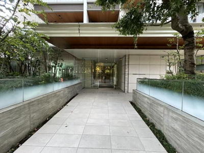 【エントランス】 | プレミスト代々木公園パークフロント