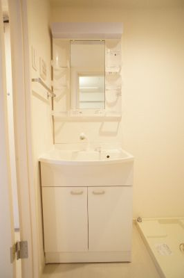 リブリ・Kawaguchiの独立洗面台