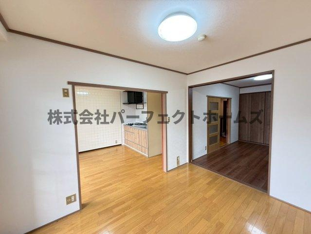 ニューハイツ岡山手の洋室|落ち着いた色調の洋室です