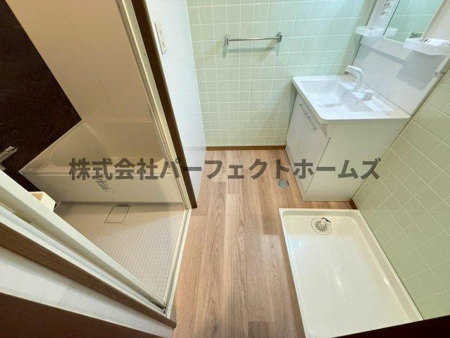 ニューハイツ岡山手の洗面所|コンパクトで使いやすい洗面所