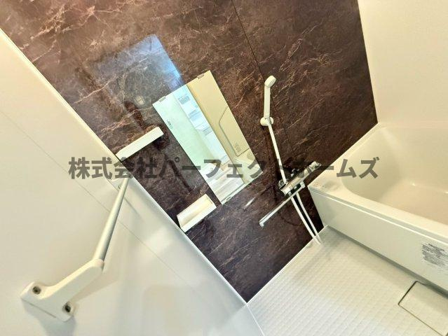 ニューハイツ岡山手の浴室|きれいなお風呂です