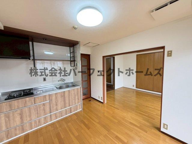 ニューハイツ岡山手のキッチン|ダイニングスペースです