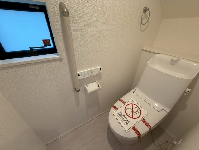 ★★与那原町上与那原-3号棟（全4棟）のトイレ