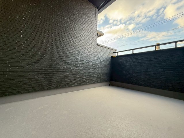 ★★与那原町上与那原-3号棟（全4棟）のバルコニー