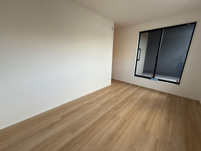 ★★与那原町上与那原-3号棟（全4棟）の洋室