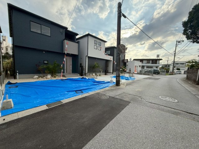 ★★与那原町上与那原-3号棟（全4棟）の前面道路含む現地写真