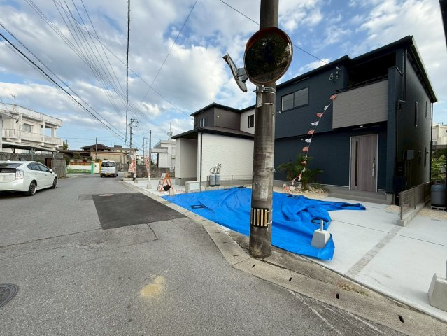 ★★与那原町上与那原-3号棟（全4棟）の前面道路含む現地写真